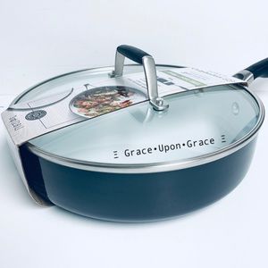 🎀SOLD🎀CALPHALON 3QT Pan with Lid